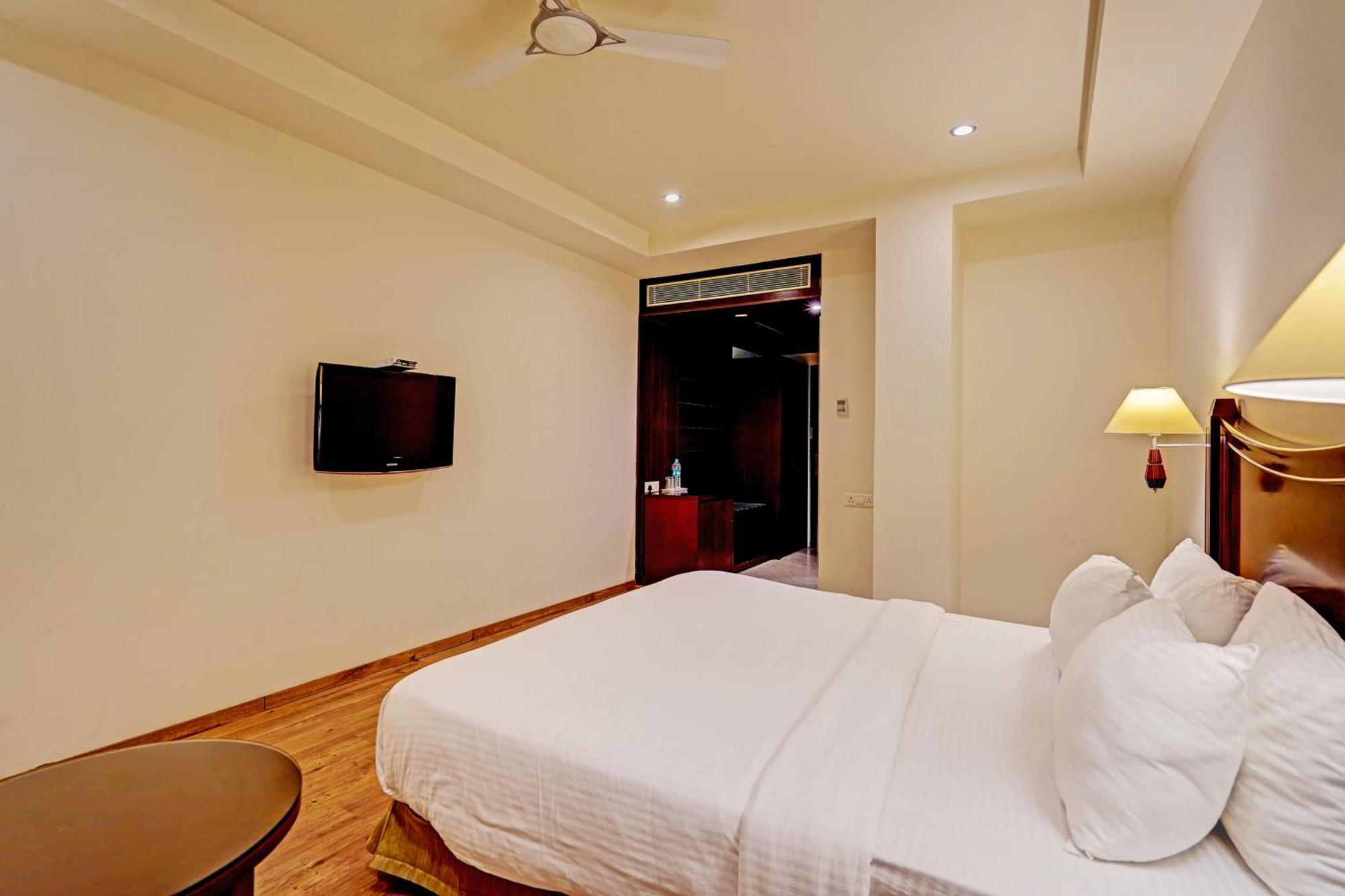 Hotel Grand Aerotech New Delhi Extérieur photo